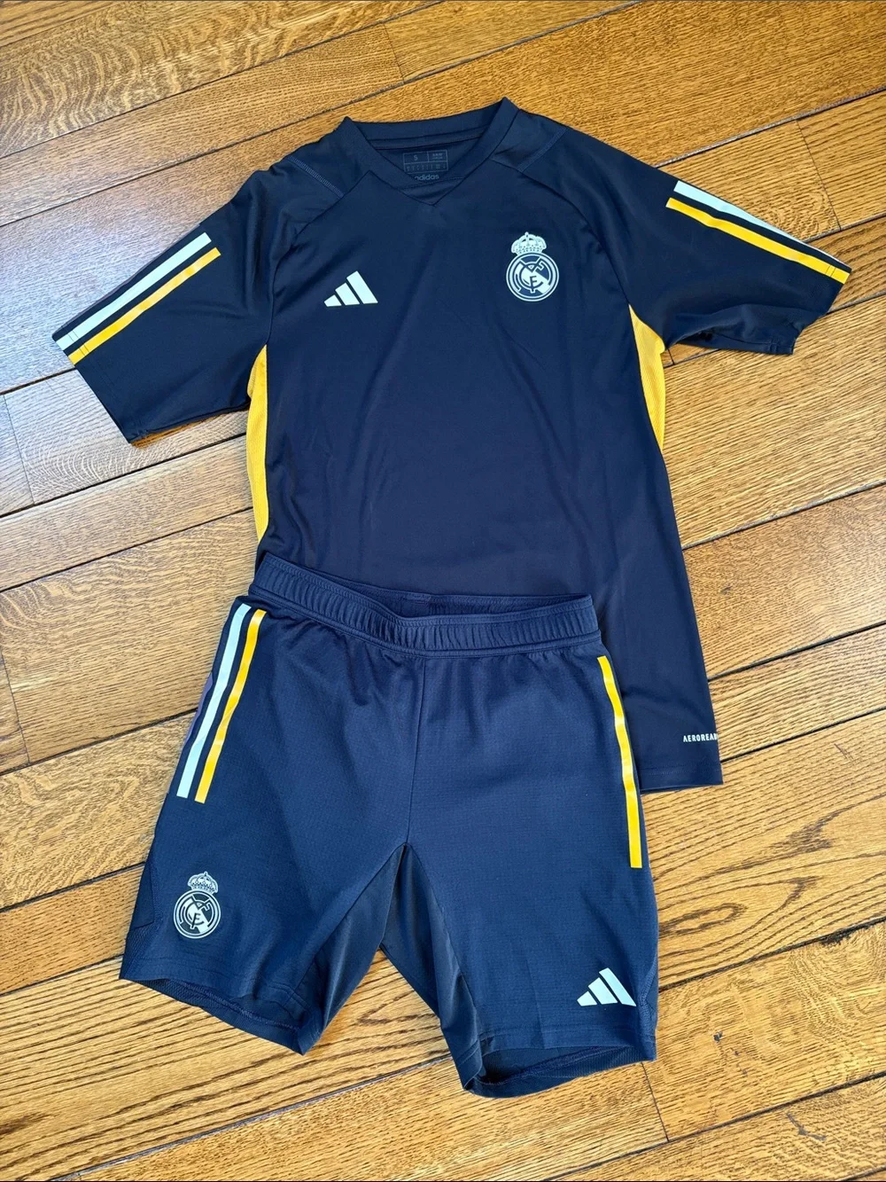 Authentic Adidas Real Madrid Training Kit